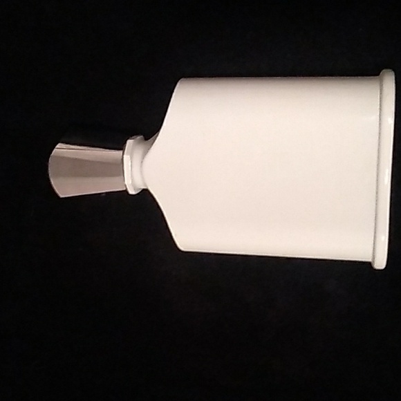 Creed Silver Mountain Water bottle EMPTY - Picture 3 of 6